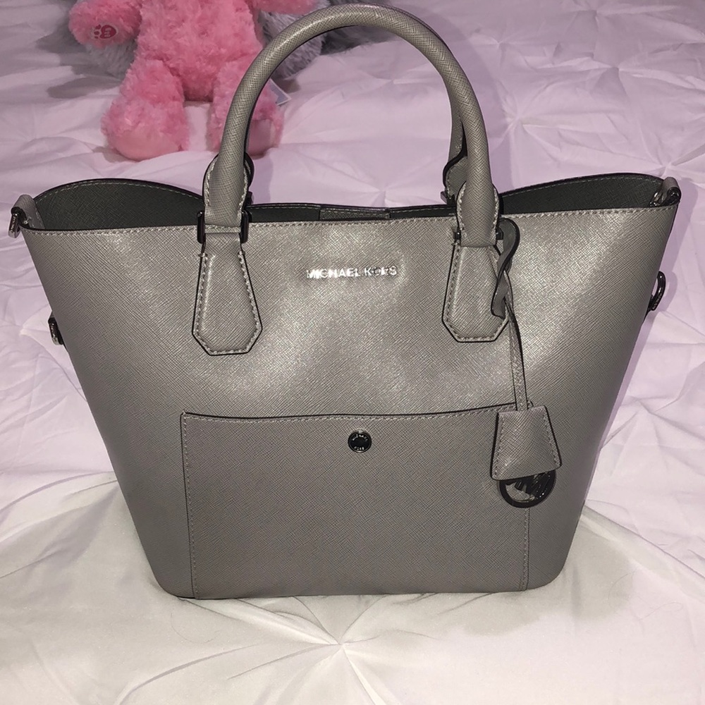 Authentic Michael Kors Bag - Picture 2 of 8